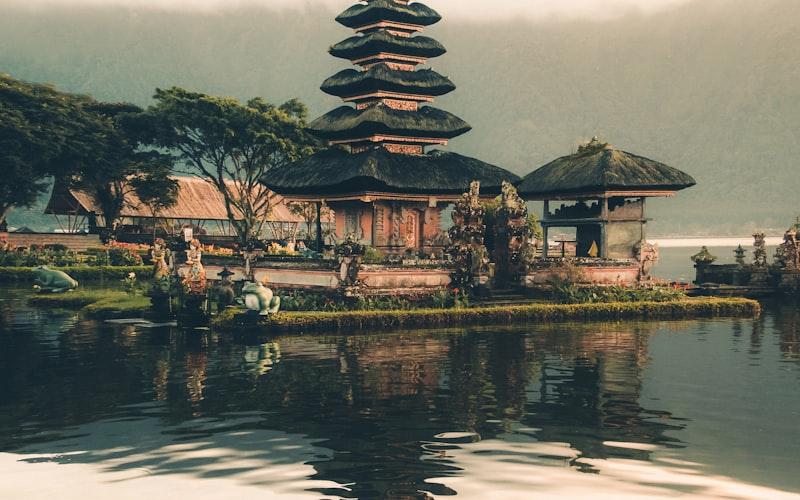 Indonesia Targetkan 19,1 Juta Wisatawan Asing di Tahun 2027
